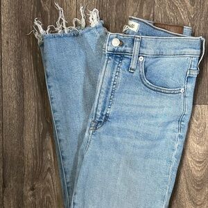 Madewell jeans
Perfect vintage jean